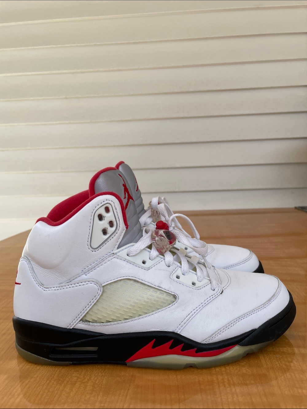 Air Jordan 5 Retro Fire Red Silver Tongue Shoes Mens Size 8.5 Basketball NBA